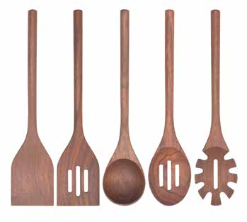 Wood kitchen utensils 