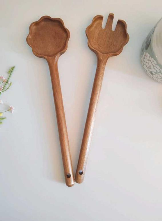 Wood kitchen utensils 