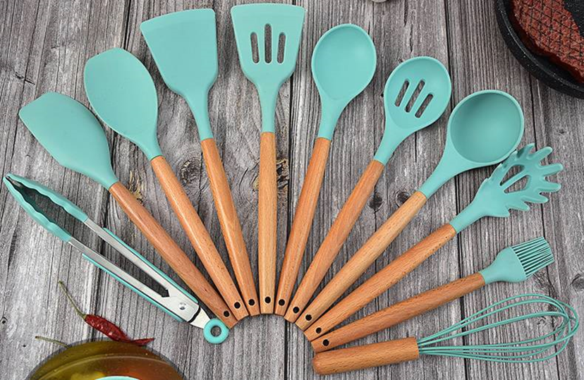 Silicone kitchen utensils 