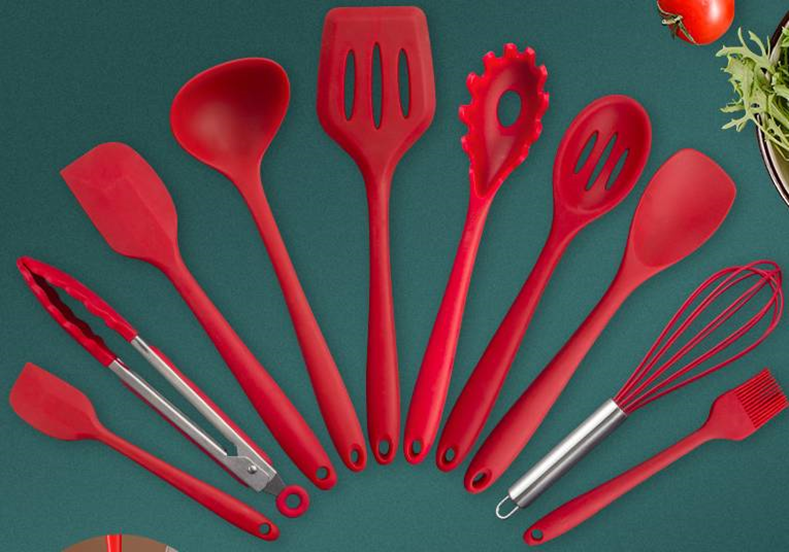 Silicone kitchen utensils 