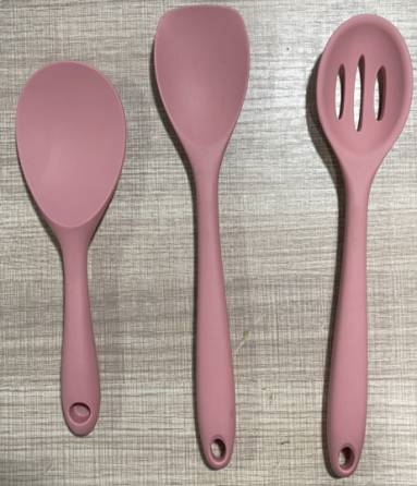 Silicone kitchen utensils 