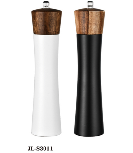 Pepper mill 