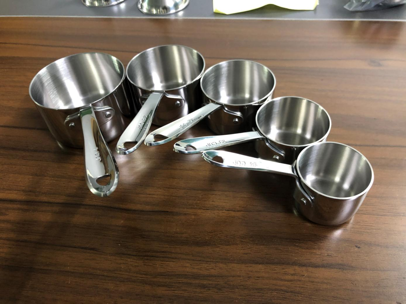 Measurement cups & spoons