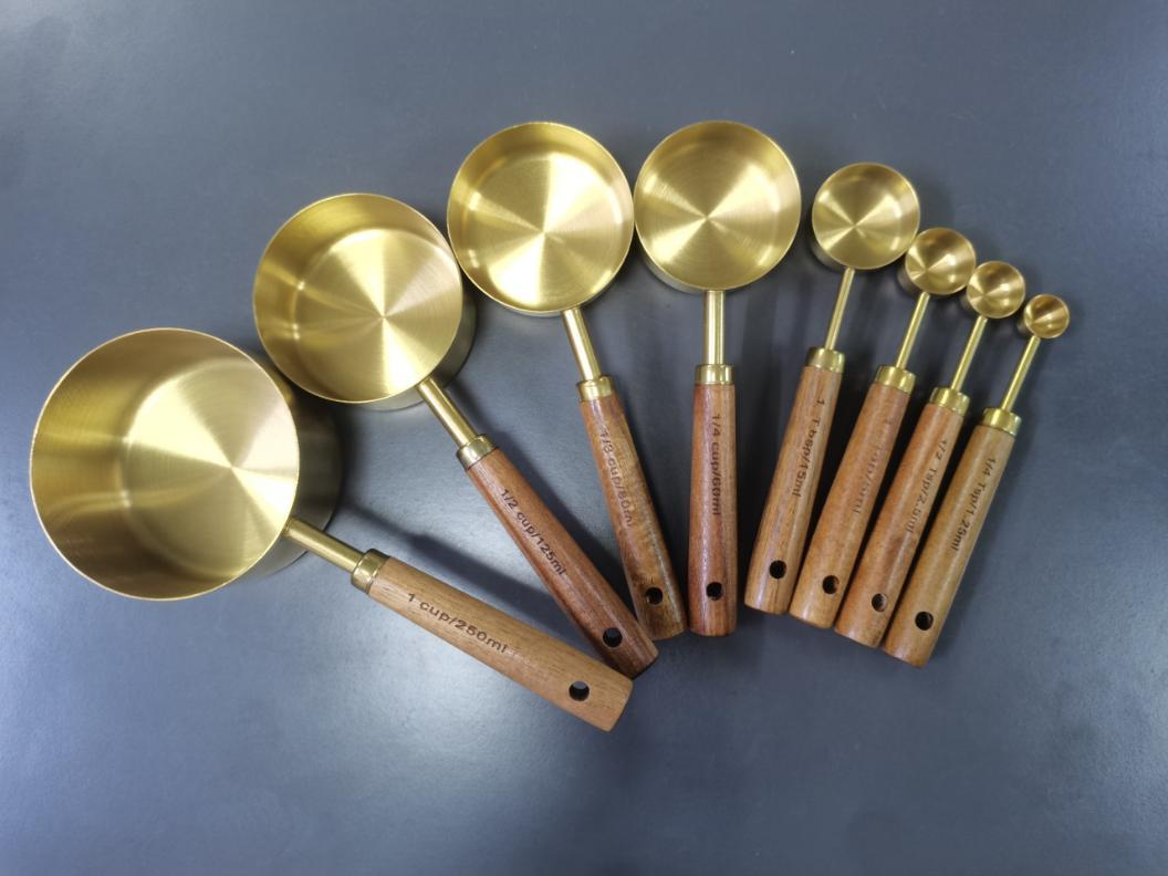 Measurement cups & spoons