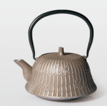 Casting iron tea pot